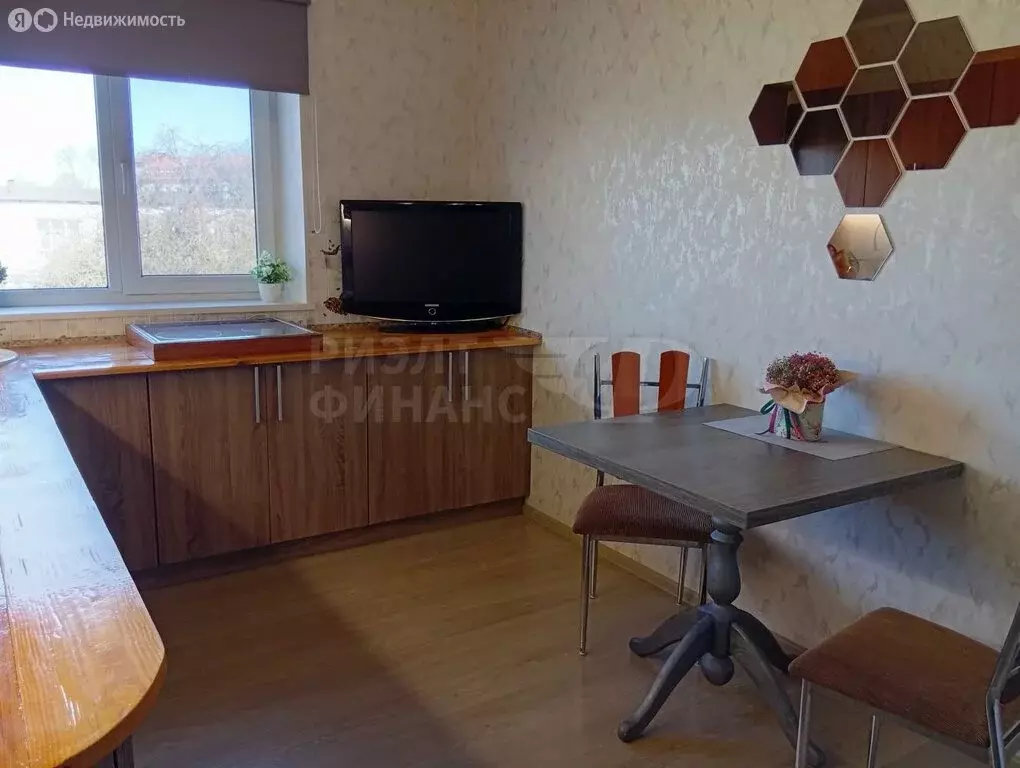 1-комнатная квартира: Калининград, улица Маршала Борзова, 16 (36 м) - Фото 2