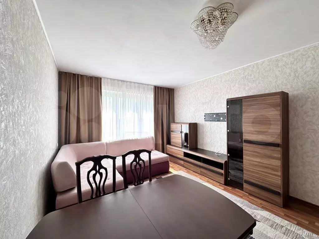 2-к. квартира, 55 м, 18/18 эт. - Фото 1