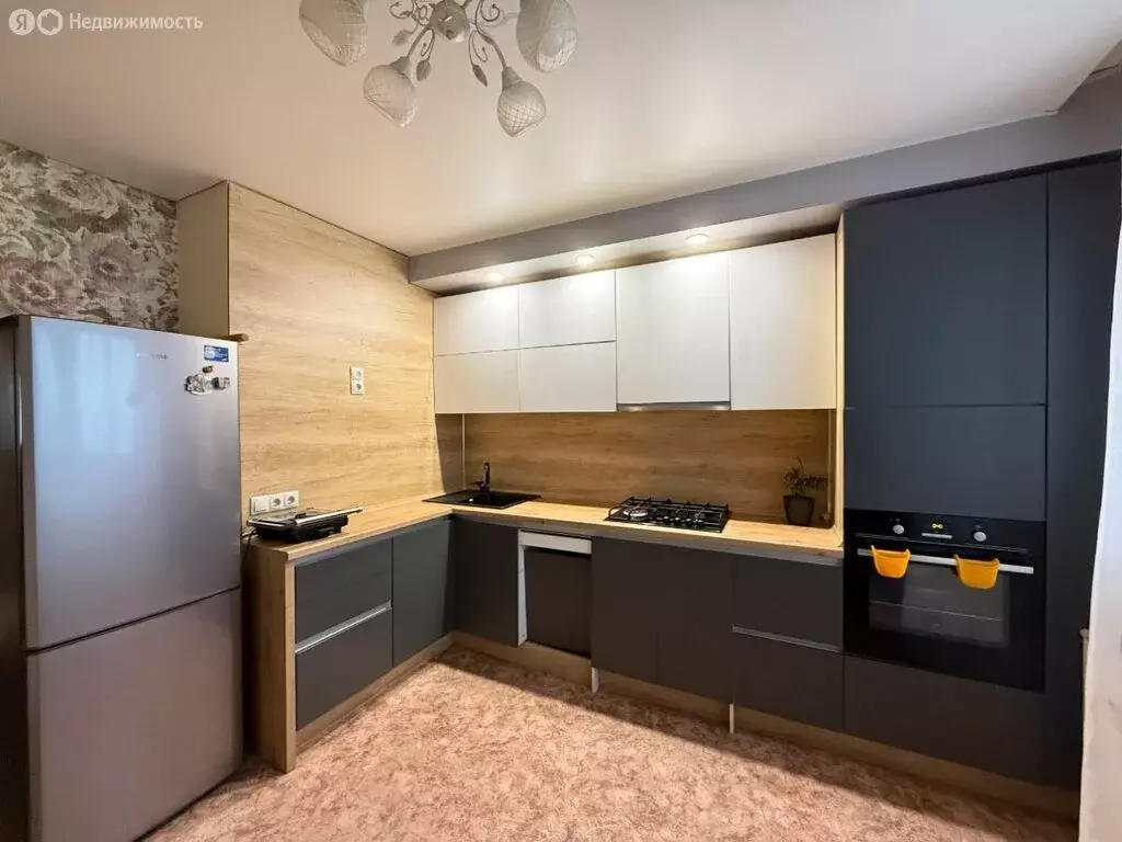 2-комнатная квартира: Нижнекамск, проспект Мира, 95А (58 м) - Фото 1