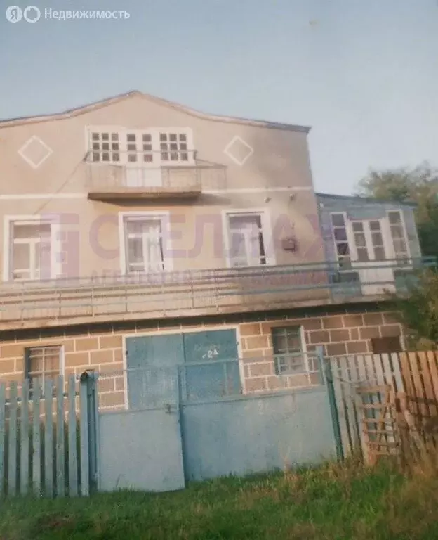 Дом в Старый Крым, улица Стамова, 11 (297 м) - Фото 1