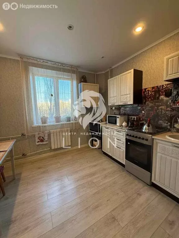 3-комнатная квартира: Белгород, 10-й микрорайон, Спортивная улица, 20 ... - Фото 1