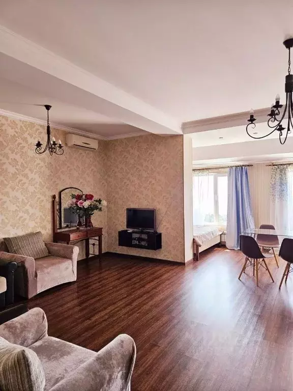 2-к кв. Краснодарский край, Сочи Светлана мкр, ул. Дмитриевой, 5 (52.0 ... - Фото 1