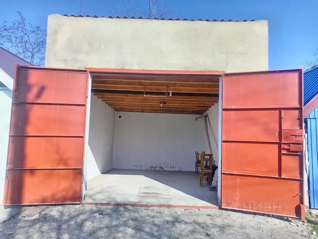 Гараж в Краснодарский край, Темрюк ул. Шопена (23 м) - Фото 2