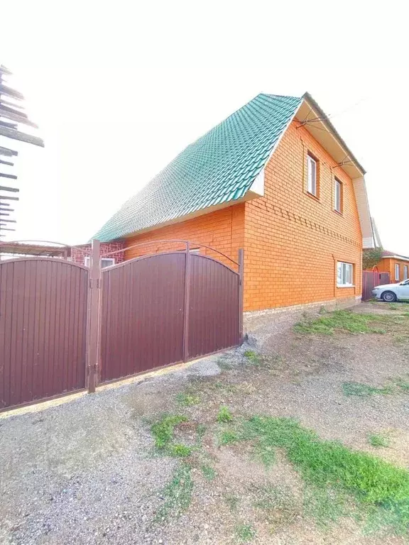 Дом в Оренбургская область, Оренбургский район, с. Нижняя Павловка ... - Фото 1