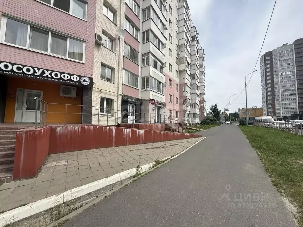 Помещение свободного назначения в Брянская область, Брянск ул. Романа ... - Фото 1