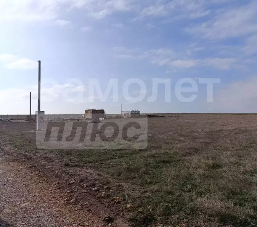 Участок в Крым, Сакский район, Суворовское с/пос, с. Великое  (3.0 ... - Фото 1