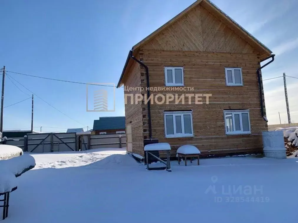 Дом в Саха (Якутия), Якутск ул. Очиченко (112 м) - Фото 1