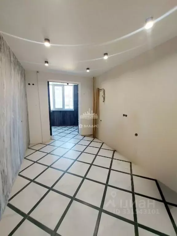 3-к кв. Крым, Керчь ул. Ворошилова, 45 (72.0 м) - Фото 1