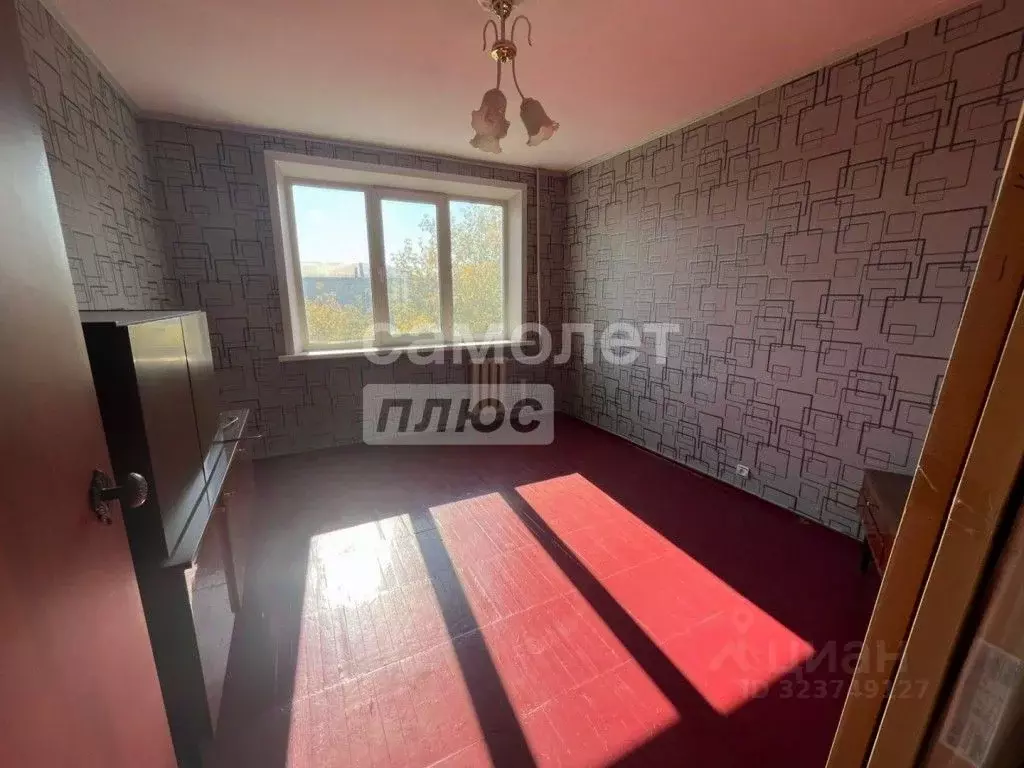 2-к кв. Свердловская область, Артемовский Первомайская ул., 61 (42.9 ... - Фото 1