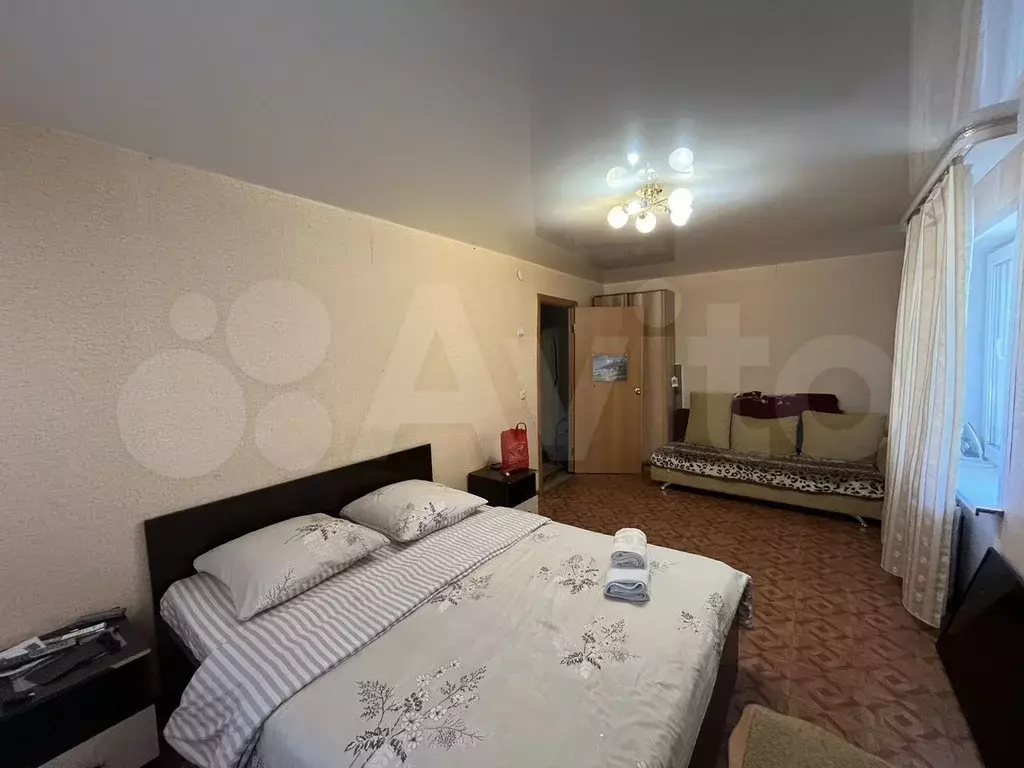 1-к. квартира, 40 м, 1/9 эт. - Фото 1