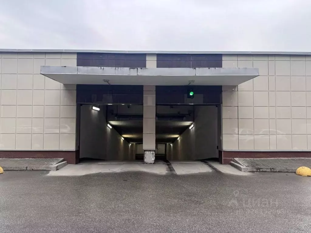 Гараж в Санкт-Петербург Южно-Приморский муниципальный округ, Море ... - Фото 1