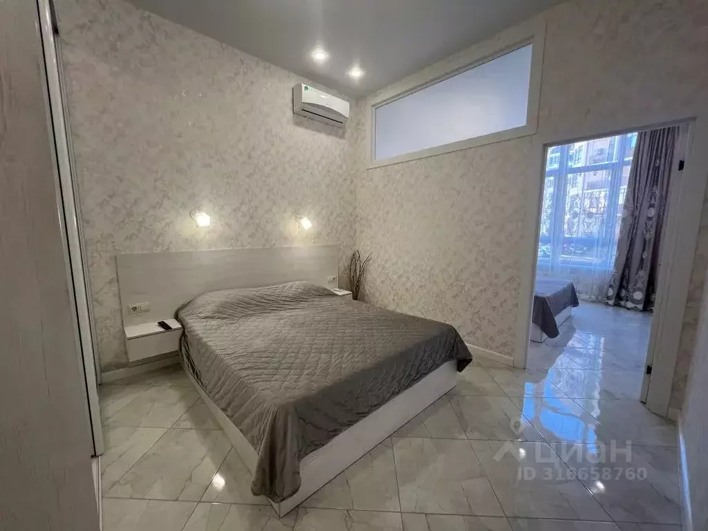 3-к кв. Краснодарский край, Геленджик Крымская ул., 22к11 (80.0 м) - Фото 1