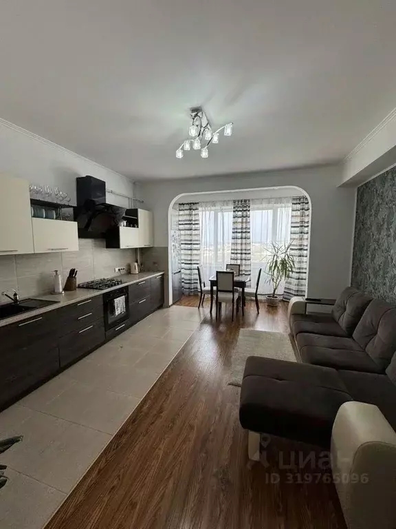2-к кв. Крым, Симферополь ул. Балаклавская, 41А (71.0 м) - Фото 0