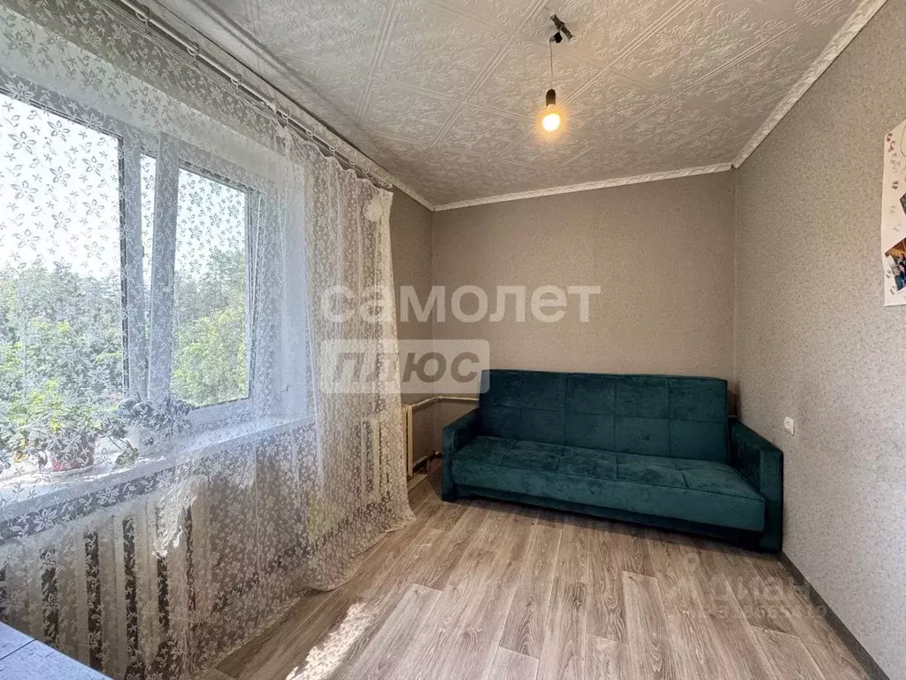 4-к кв. Ульяновская область, Димитровград ул. Курчатова, 10 (65.5 м) - Фото 0