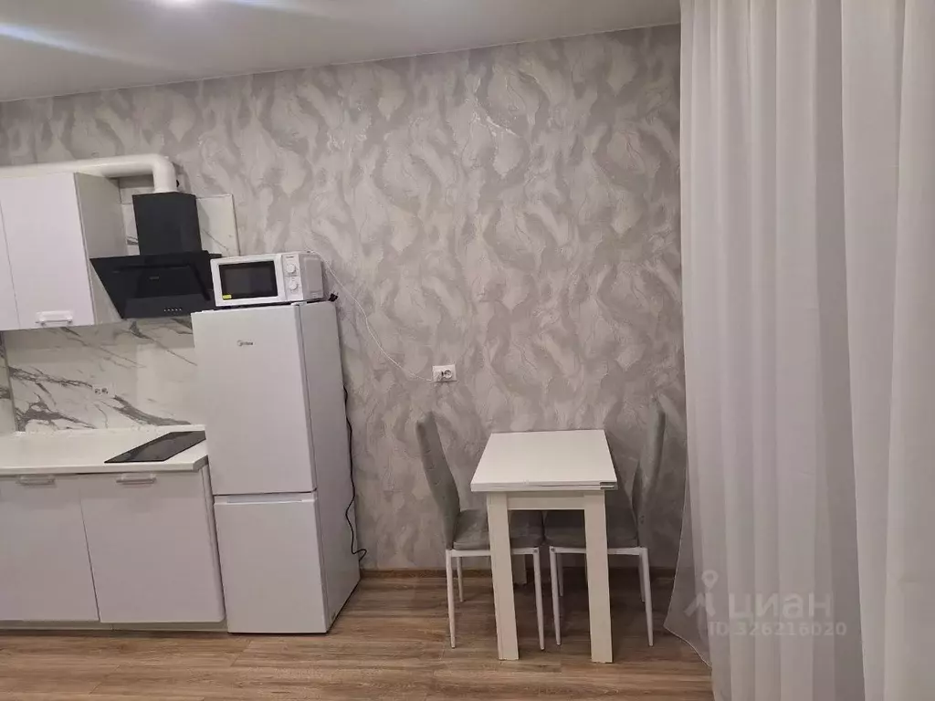 Студия Тюменская область, Тюмень ул. 50 лет Октября, 75к4 (25.0 м) - Фото 2