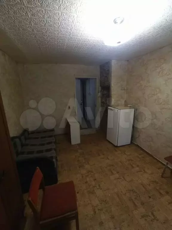 Комната 13 м в 5-к., 2/5 эт. - Фото 1