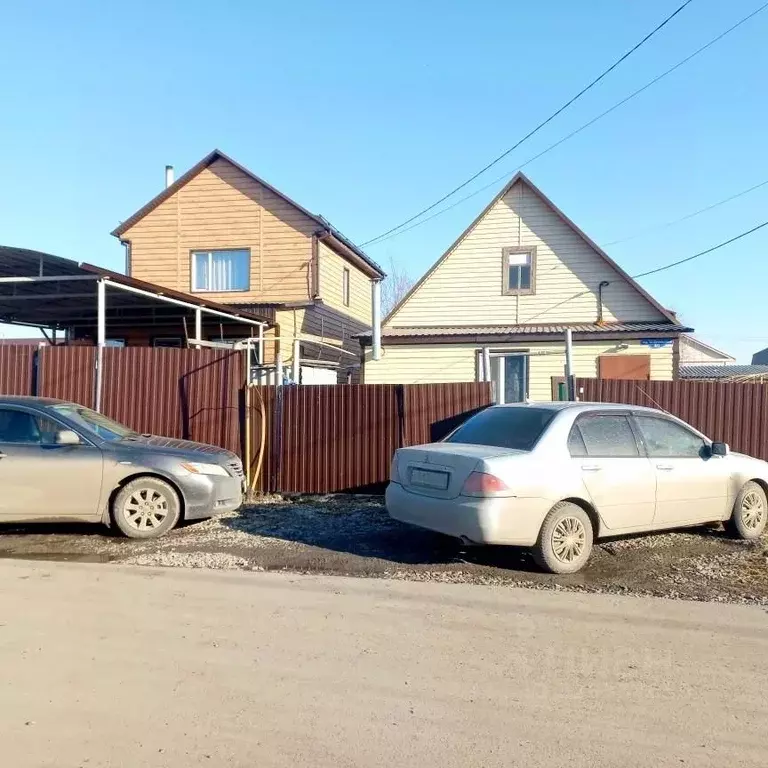 Дом в Омская область, Омск пер. 1-й Дунаевского, 8 (60 м) - Фото 0