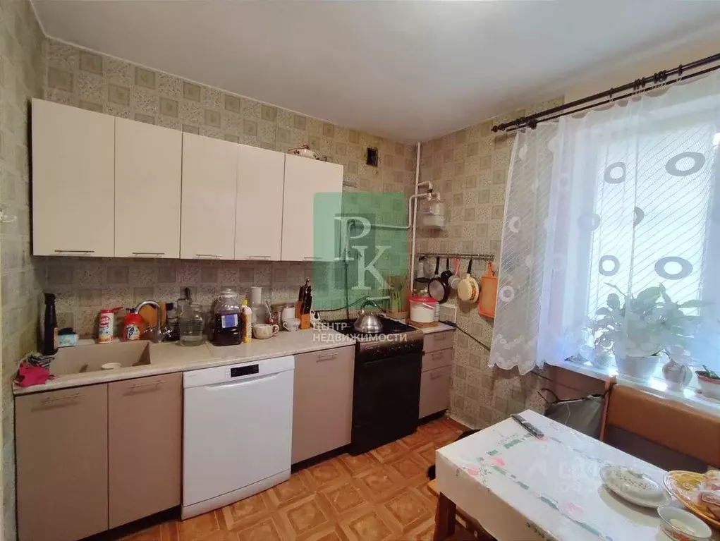 3-к кв. Севастополь ул. Очаковцев, 60 (67.8 м) - Фото 0