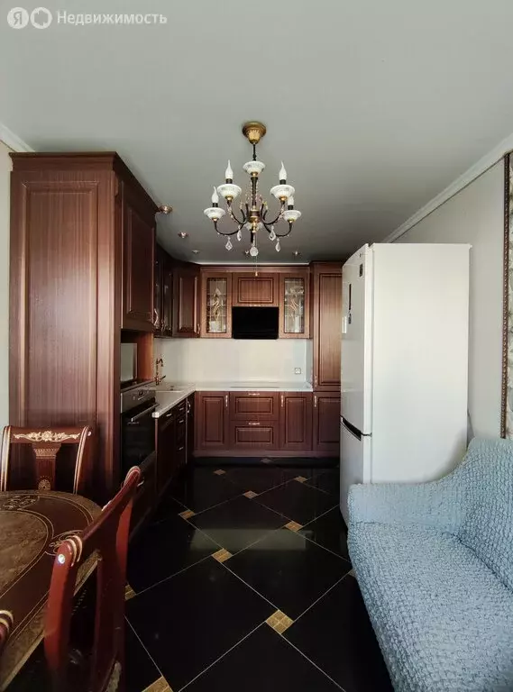 3-комнатная квартира: Пермь, Оханская улица, 31 (84.1 м) - Фото 0