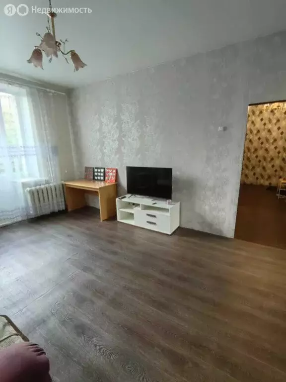 1-комнатная квартира: Нижний Тагил, Алапаевская улица, 7 (43.2 м) - Фото 1