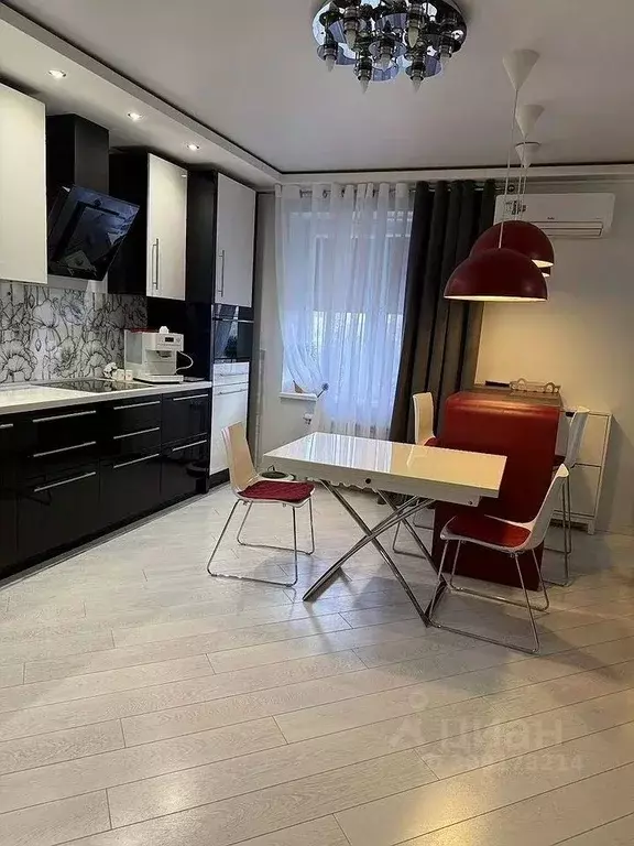 2-к кв. Челябинская область, Челябинск ул. Елькина, 84 (70.0 м) - Фото 2