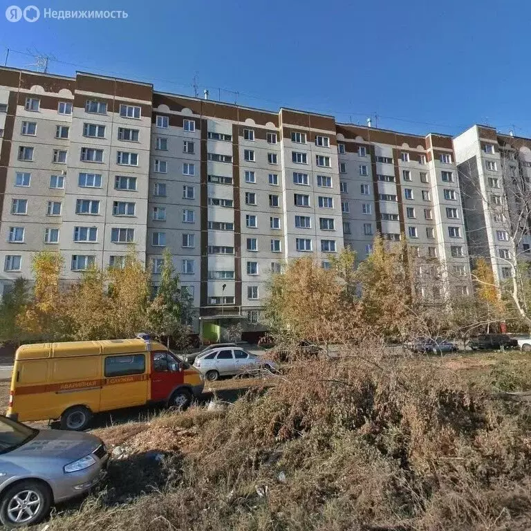 3-комнатная квартира: Курган, жилой район Заозёрный, 2-й микрорайон, ... - Фото 1