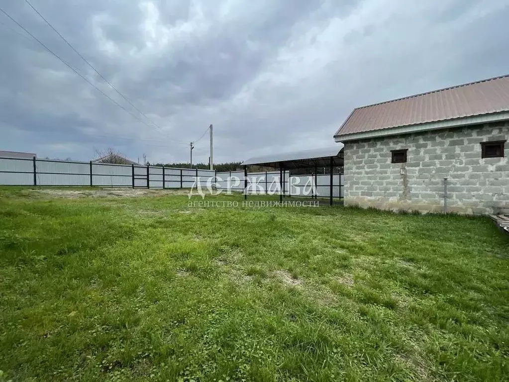 Участок в Белгородская область, Старооскольский городской округ, с. ... - Фото 2