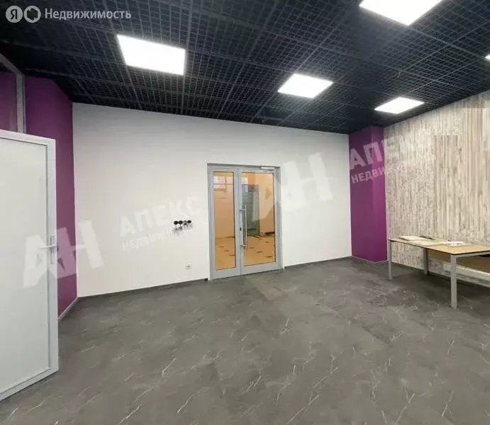 Офис (330 м) - Фото 1