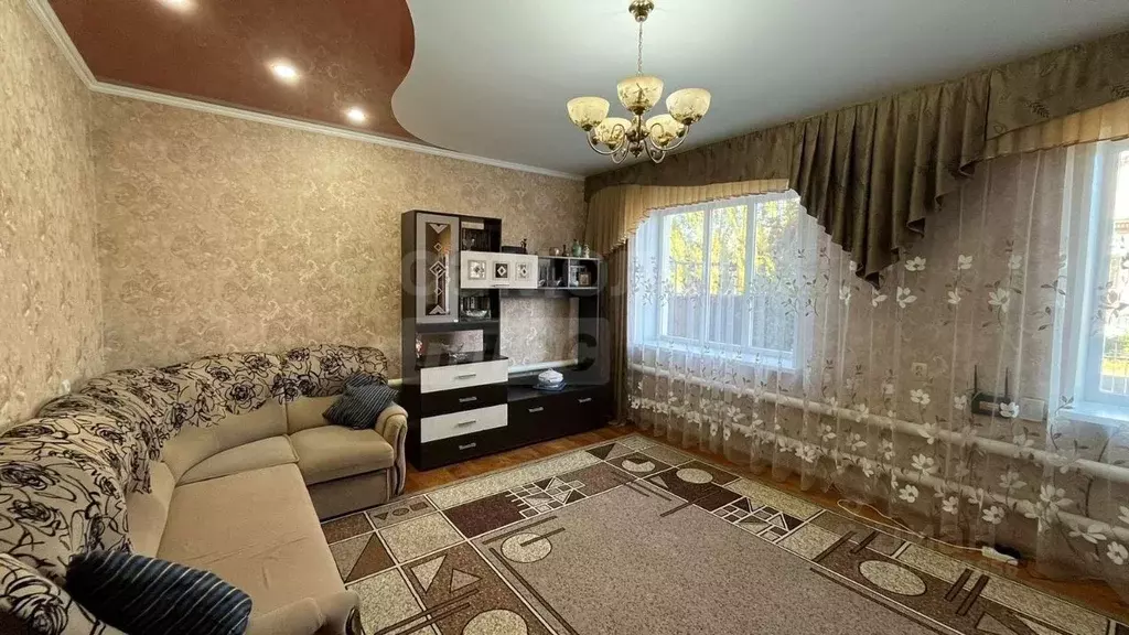 Дом в Оренбургская область, пос. Саракташ ул. Профсоюзная (118 м) - Фото 0