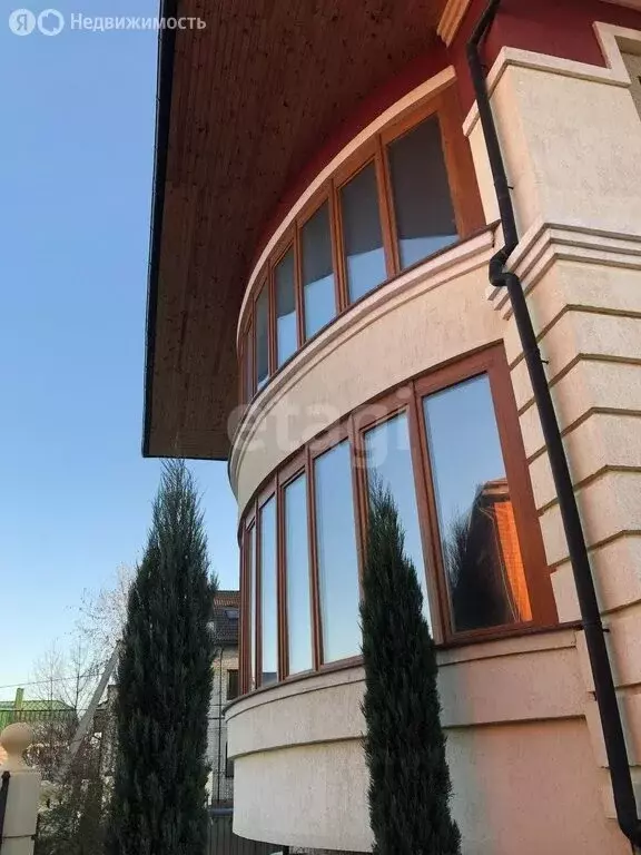 Дом в Саратов, улица Алых Роз (434.7 м) - Фото 1
