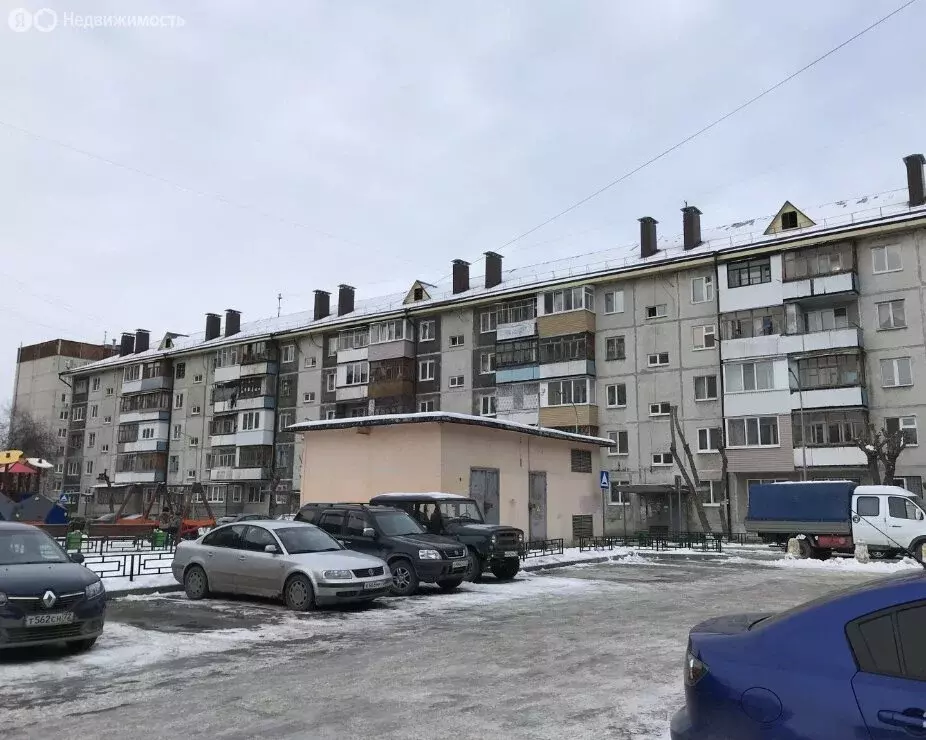 3-комнатная квартира: Тюмень, улица Энергетиков, 51Б (61.6 м) - Фото 2