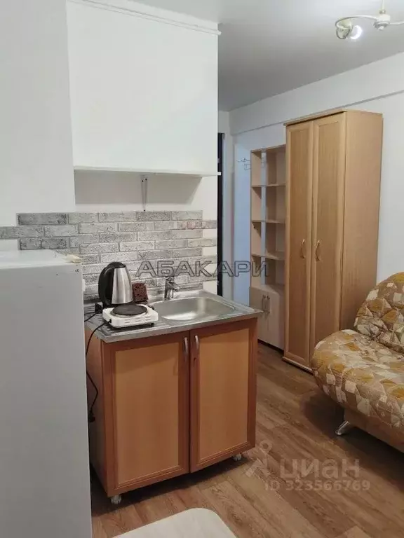 Студия Красноярский край, Красноярск ул. Анатолия Гладкова, 9 (18.0 м) - Фото 1