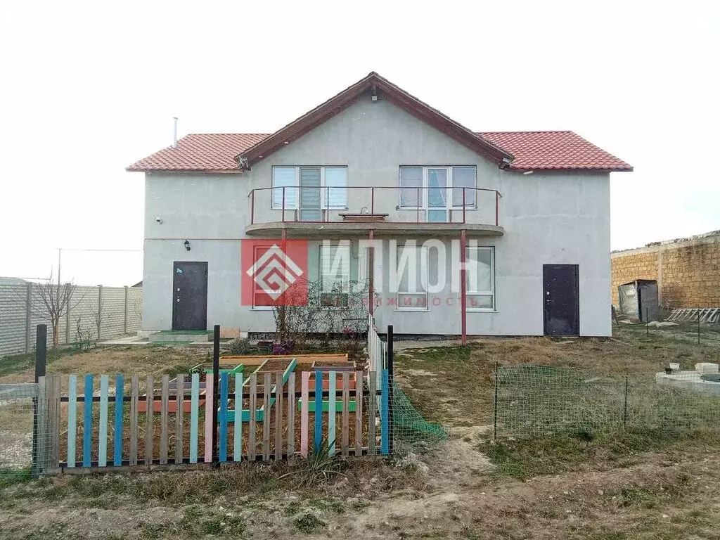 Дом в село Долинное, Степная улица, 45 (130 м) - Фото 0