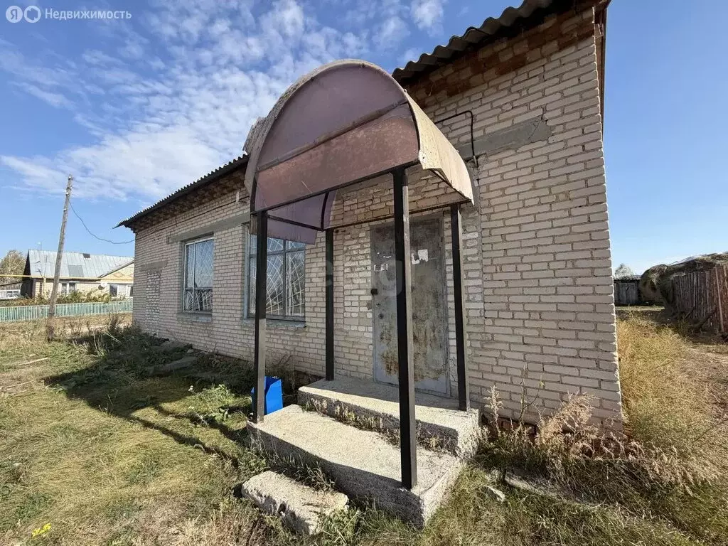Дом в Челябинская область, Троицкий муниципальный округ, посёлок ... - Фото 2