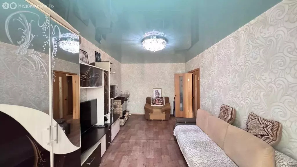 3-комнатная квартира: Нерюнгри, улица Платона Ойунского, 1 (67.5 м) - Фото 2