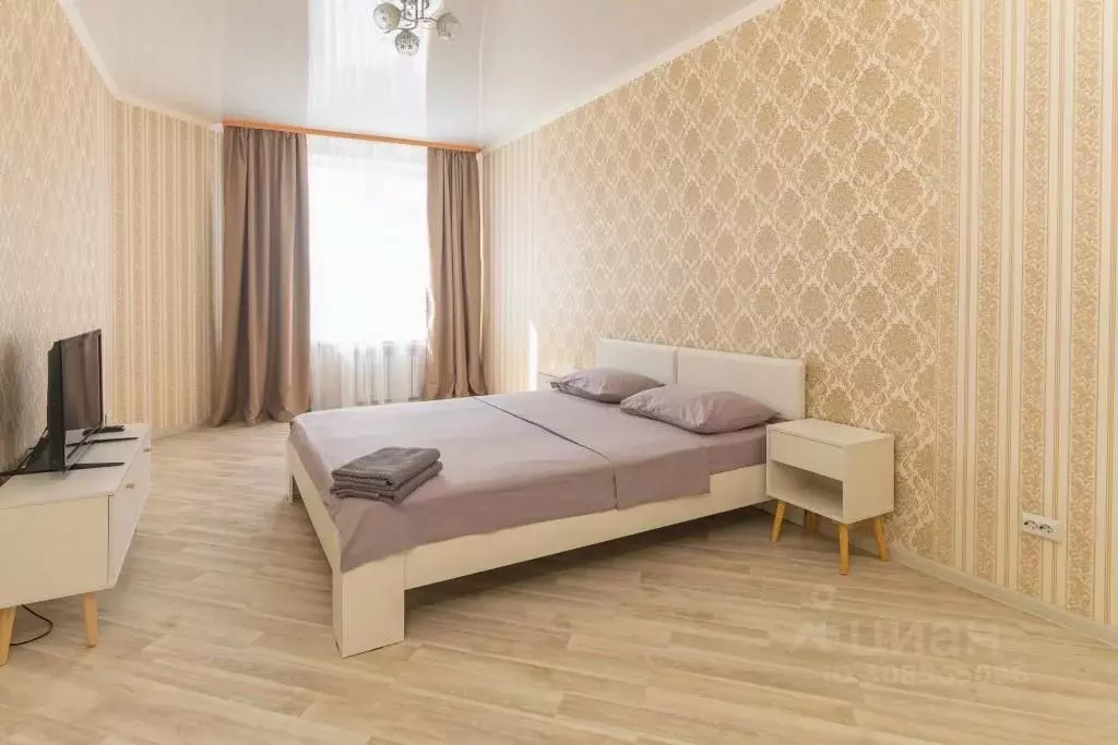 1-к кв. Оренбургская область, Оренбург ул. Чкалова, 53/3 (55.0 м) - Фото 0