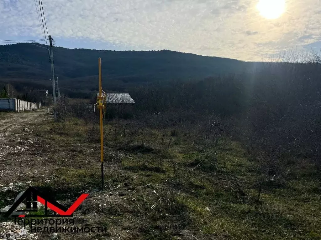 Участок в Севастополь с. Подгорное, ул. Привольная (8.4 сот.) - Фото 1