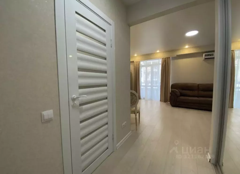 Студия Краснодарский край, Сочи Донская мкр, ул. Лавровая, 1Б (35.0 м) - Фото 1