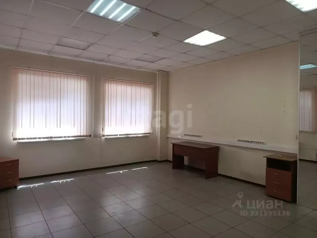 Помещение свободного назначения в Воронежская область, Воронеж бул. ... - Фото 1
