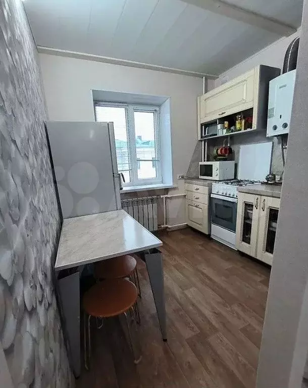 2-к. квартира, 43 м, 5/5 эт. - Фото 1