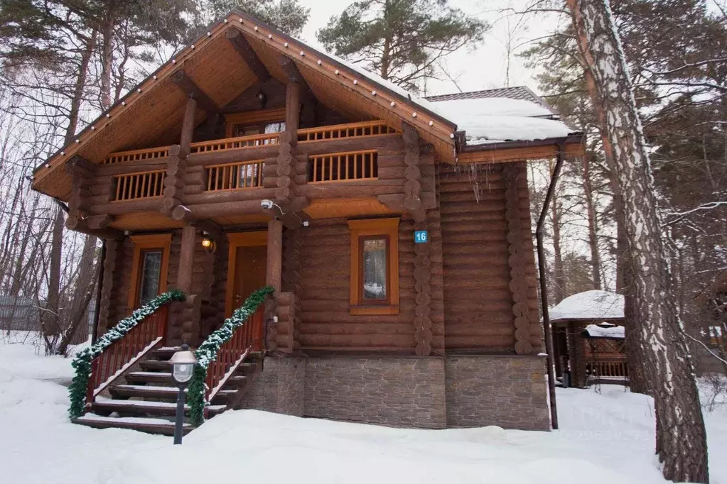 Дом в Калужская область, Тарусский район, с. Волковское  (100 м) - Фото 0