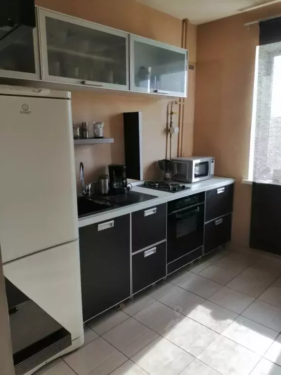 1-к кв. Омская область, Омск ул. Крупской, 6 (40.2 м) - Фото 1