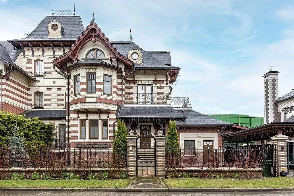 Дом в Московская область, Одинцово ул. Озерная, 92 (367 м) - Фото 1