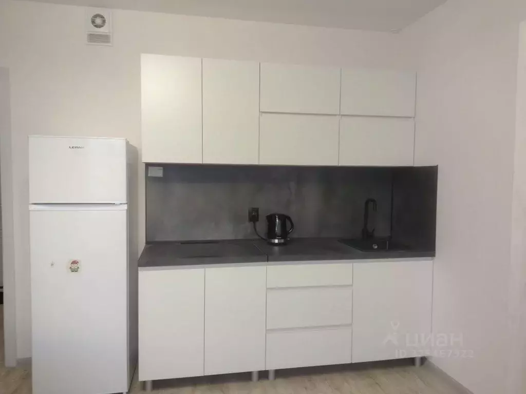 Студия Челябинская область, Челябинск ул. Маршала Чуйкова, 32 (24.5 м) - Фото 1