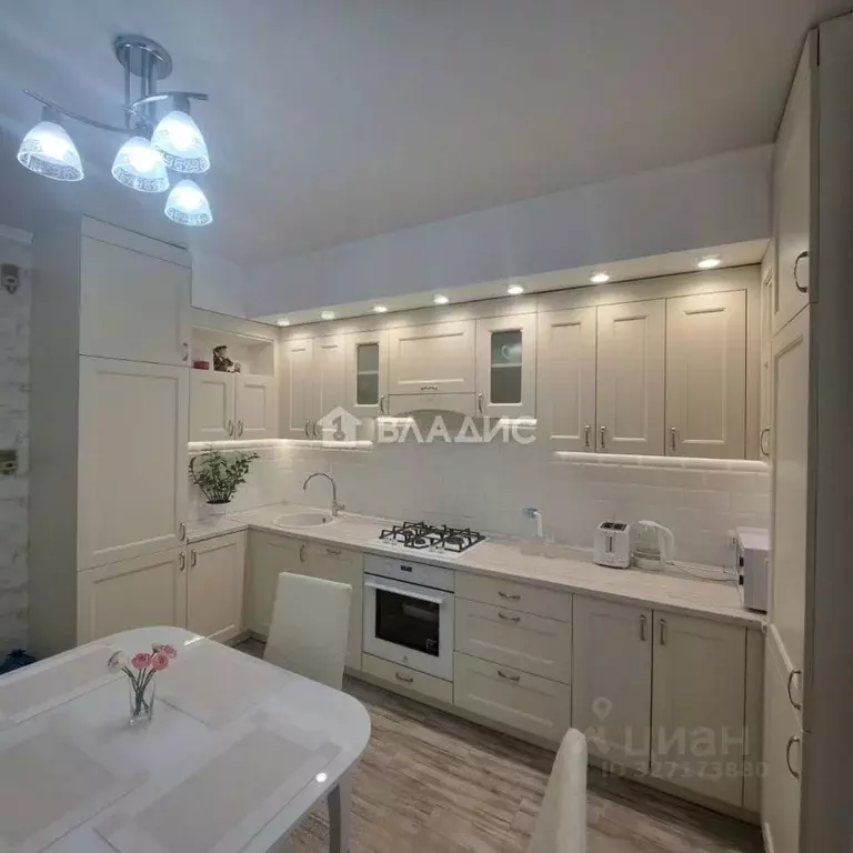 3-к кв. Калининградская область, Калининград ул. Виктора Денисова, 24 ... - Фото 2