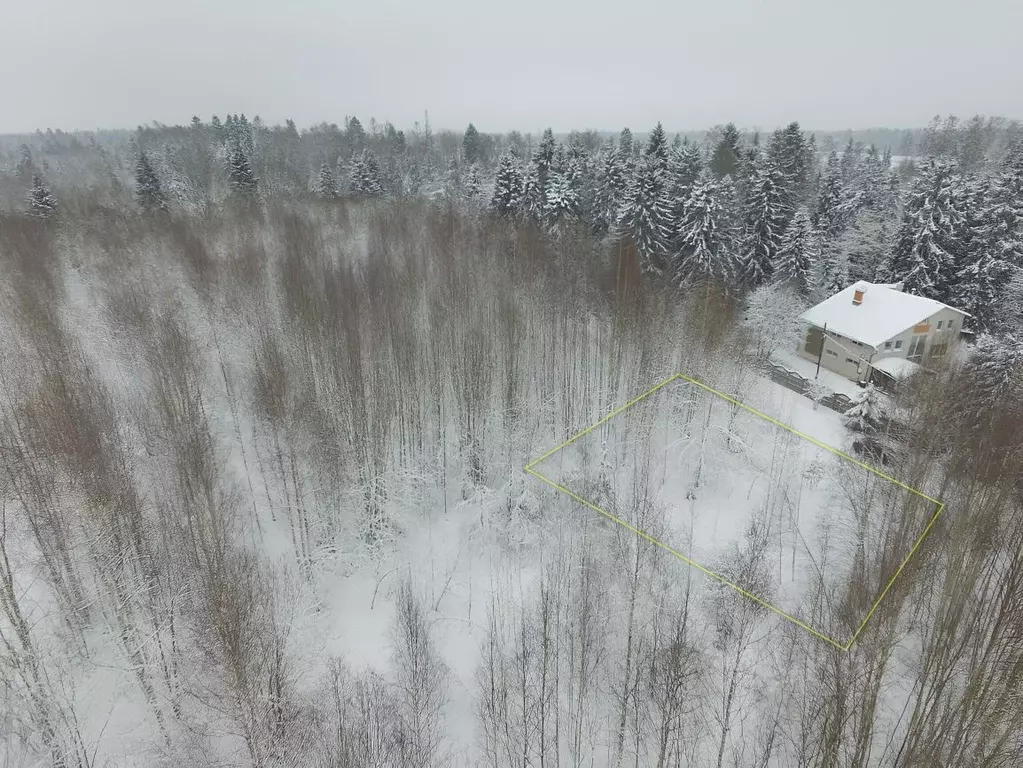 Участок в Ленинградская область, Гатчинский район, с. Рождествено ул. ... - Фото 0