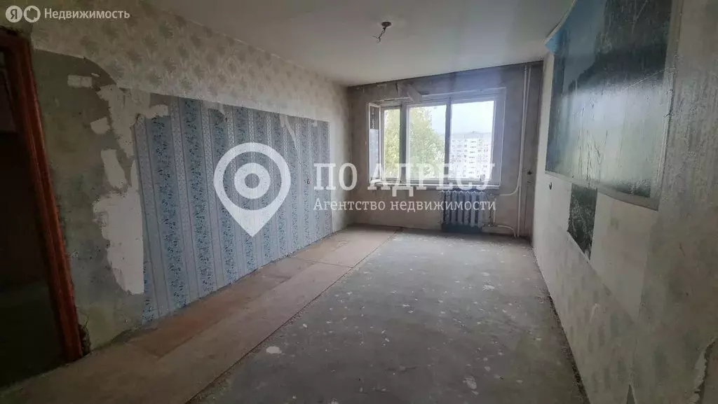 3-комнатная квартира: Саратов, улица имени А.И. Хользунова, 16/34 (55 ... - Фото 1