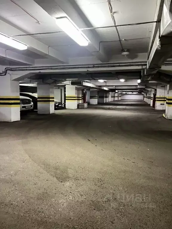 Гараж в Красноярский край, Красноярск ул. Алексеева, 50 (16 м) - Фото 1