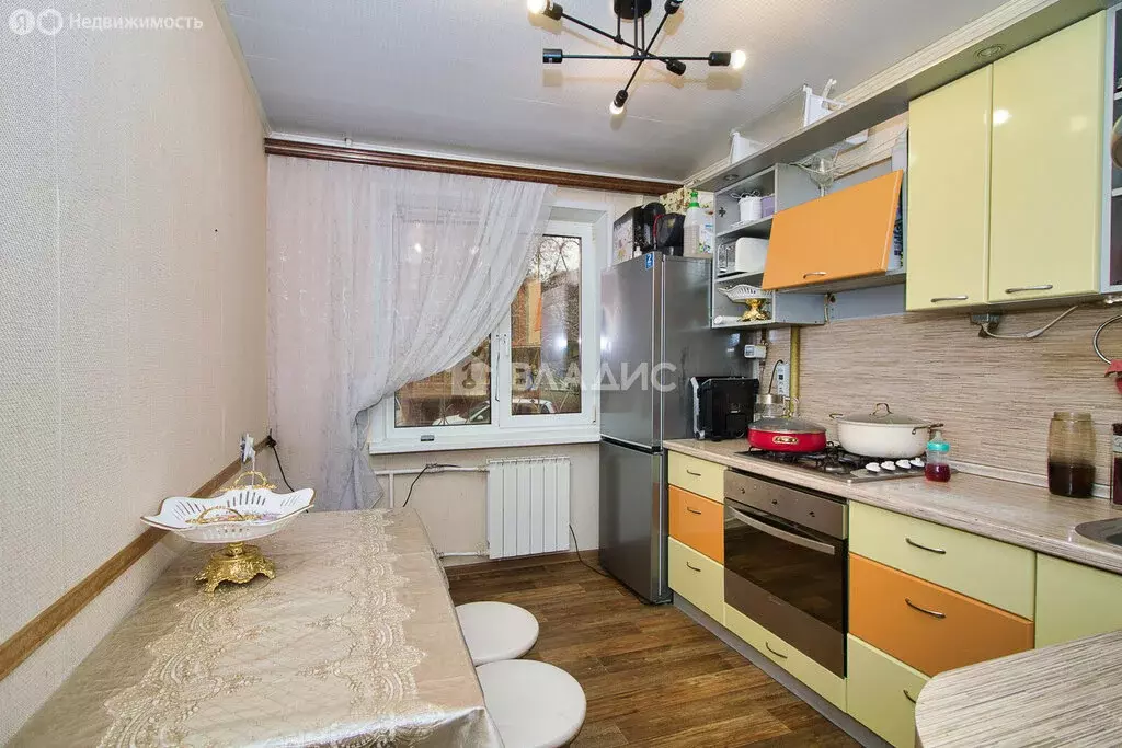 3-комнатная квартира: Владимир, улица Суворова, 2 (66 м) - Фото 1