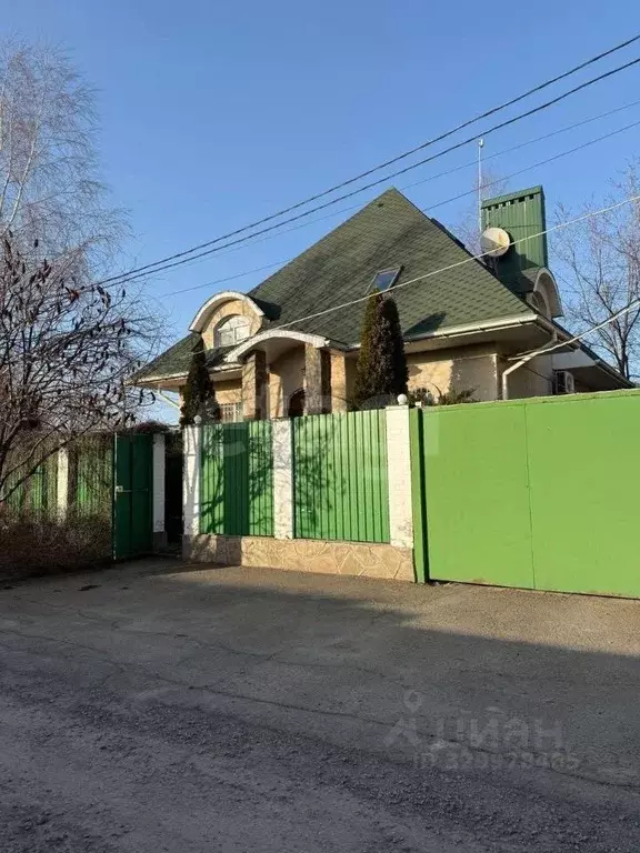 Дом в Ростовская область, Ростов-на-Дону 3-я Алая ул. (190 м) - Фото 1